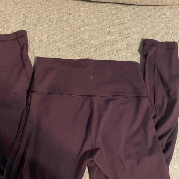 Plum Lululemon leggings - Picture 3 of 3